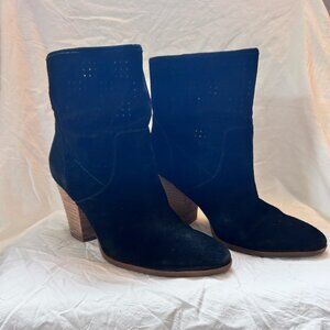 Enzo Angiolini - Eagettup Black Suede Pull-On Boots